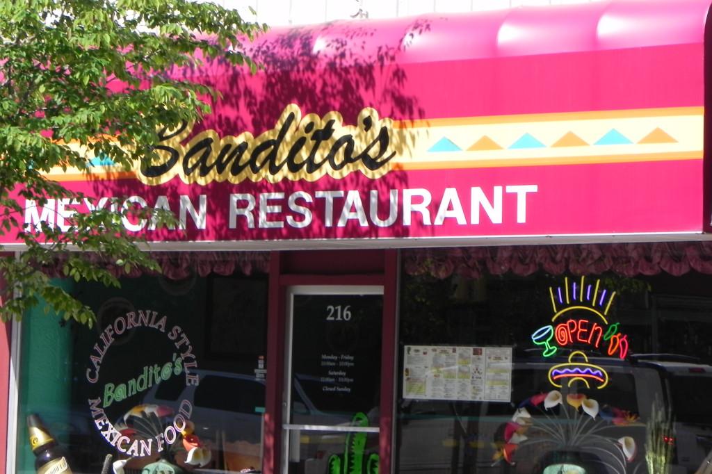 Banditos+serves+up+mexican+food+on+Liberty+and+Fourth