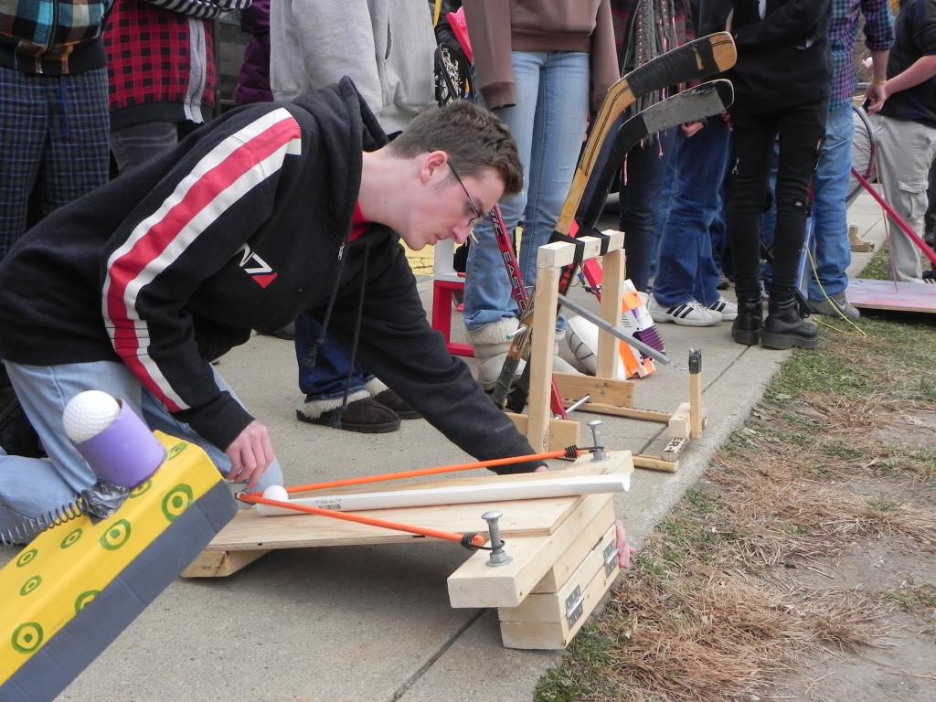 Physics Class Experiments With Catapult Technology