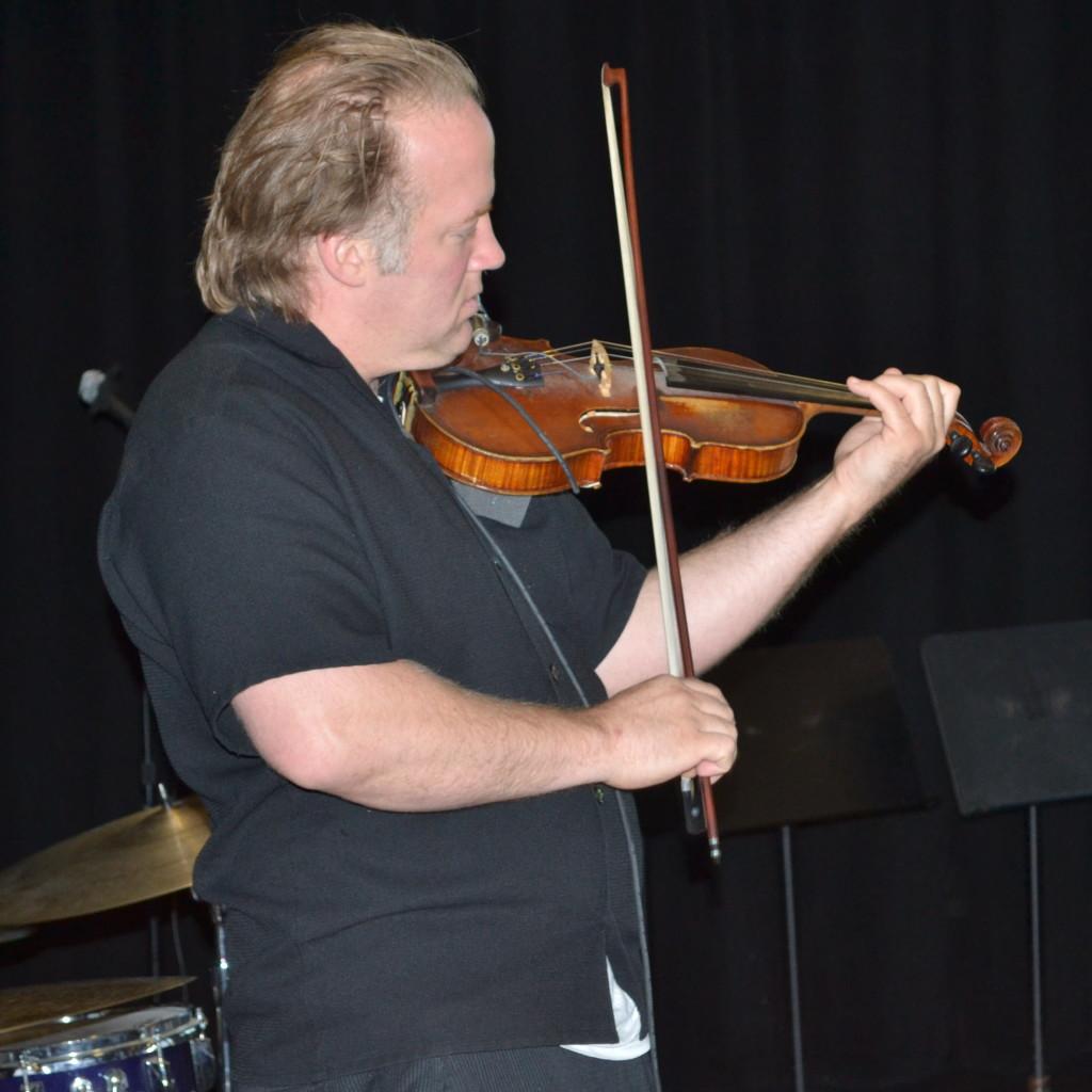 Christian Howes preforms Jazz violin for CHS Jazz Clinic o