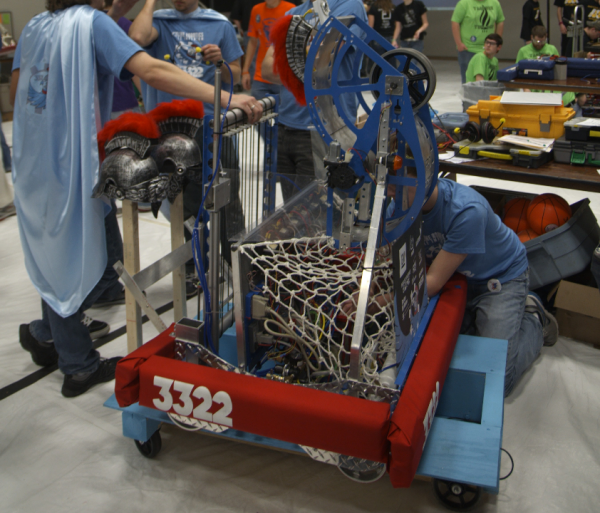 Student engineers prepare for robotics season