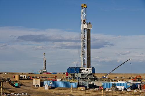 A picture of a Hydraulic Fracturing Well.