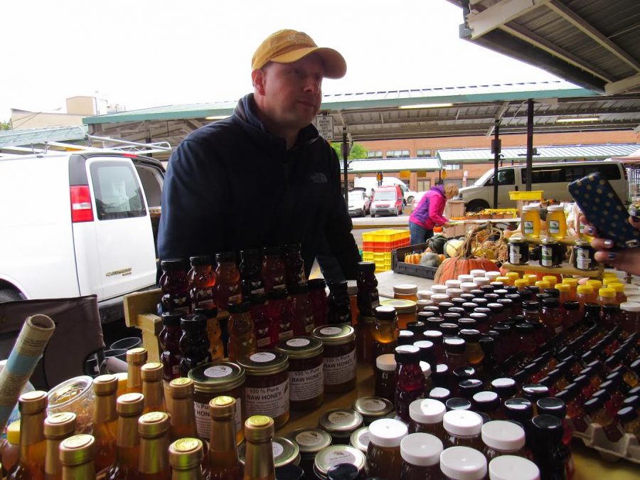 Jay Jermo is part of a family-run honey business, he is a consistent vendor at the Ann Arbor Farmer’s Market. Jermo has been coming to the Ann Arbor Farmer’s market for over four years. Jermo is responsible for the marketing end of the business, Jermo sells around 22 flavors of honey.