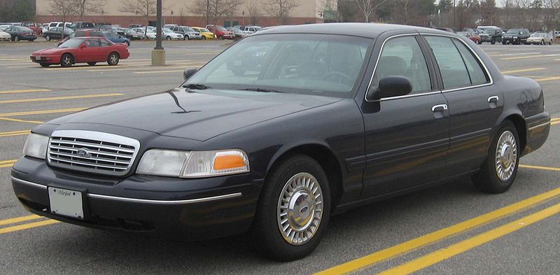 Ford Crown Victoria LX, produced from 1992 to 2011 at Fords St. Thomas Assembly Plant in Ontario.