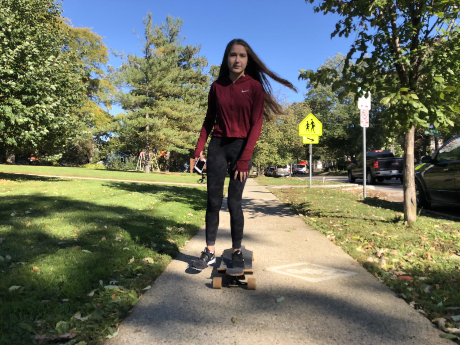 The Communicator | Skate like a girl
