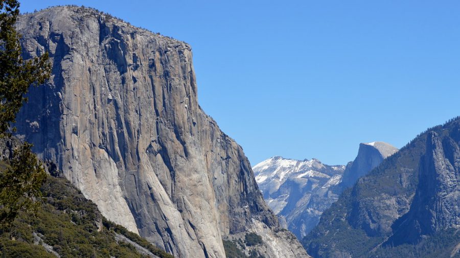 El+Capitan+is+a+daunting+rock+formation+in+Yosemite+National+Park.+For+many+years%2C+it+has+been+a+popular+obstacle+for+rock+climbers.+Alex+Honnold+is+the+only+person+to+ever+complete+a+free+climb+of+El+Capitan.