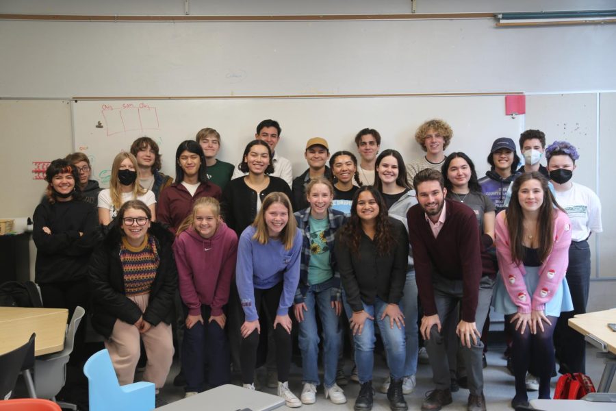 The CHS Forum Council poses in Ryan Silvester's room following their Dec. 1. meeting. The council is made up of two representatives from each forum and led by Co-Presidents Matthew Castilho and Zoe Simmons, Vice President Sam Cao and Advisor Ryan Silvester.