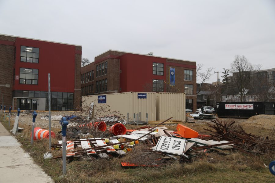 On+Feb+17+the+fences+surrounding+the+construction+site+were+taken+down+allowing+students+to+walk+through+the+lawn+for+the+first+time+in+three+years.